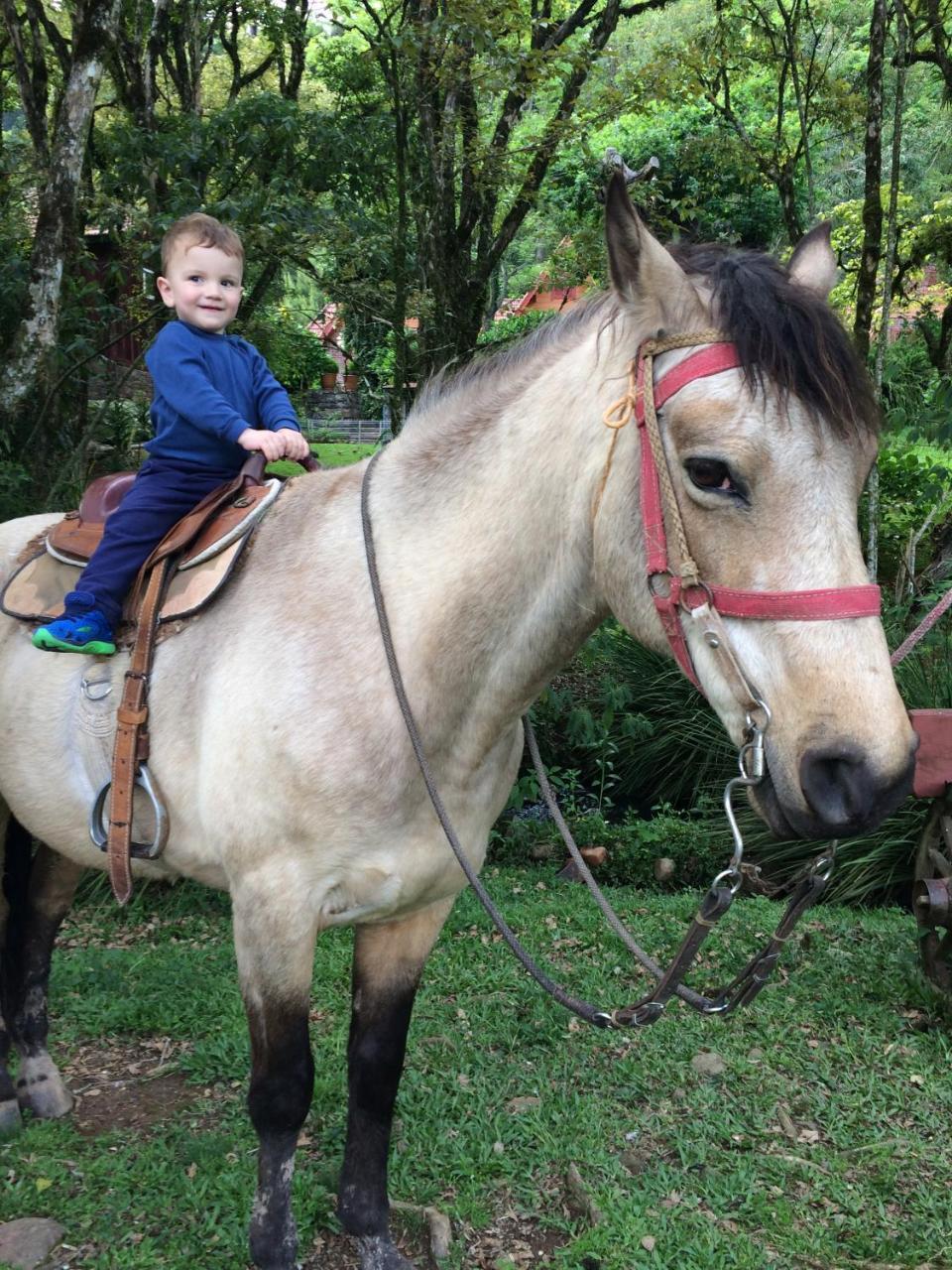 Hotel Fioreze Chales กรามาโด ภายนอก รูปภาพ